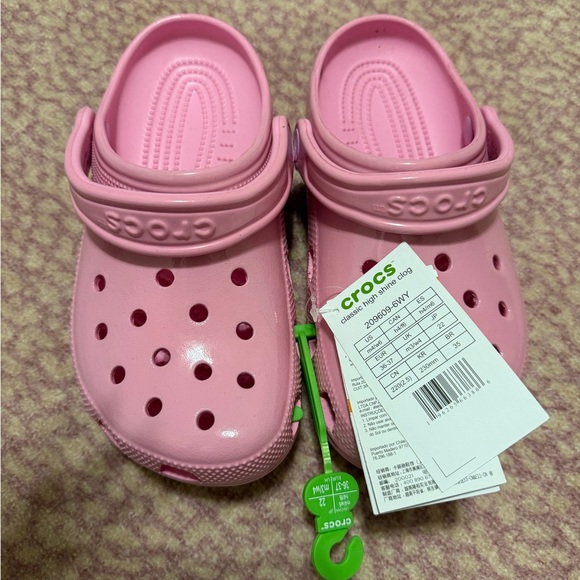 CROCS Shoes - CROCS Women’s 6 M/Y 4 Classic High Shiny Clog Pink NEW